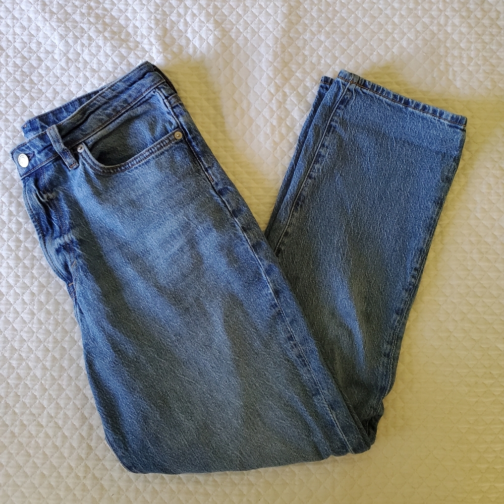 H&M mom vintage high waisted blue jeans